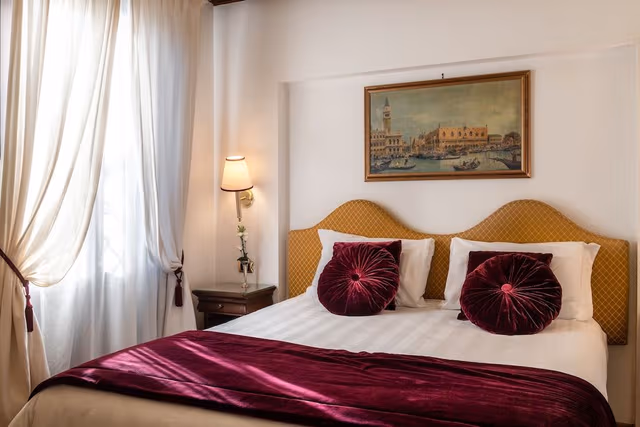 Double Room Single Use, Lagoon View