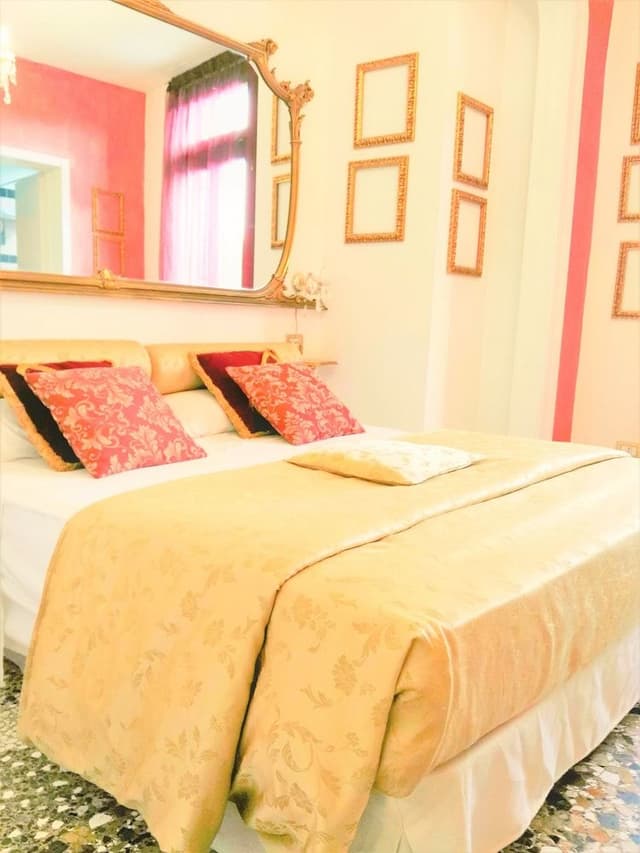 Classic Double or Twin Room