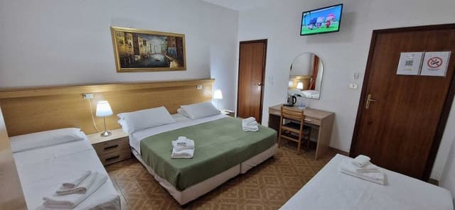 Deluxe Triple Room, Multiple Beds
