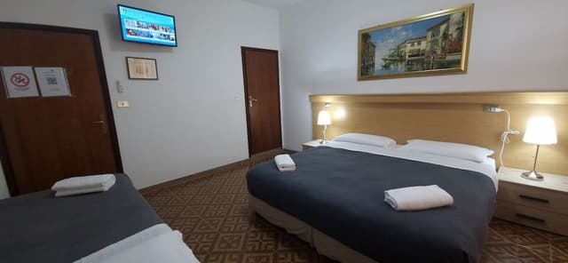 Deluxe Triple Room, Multiple Beds