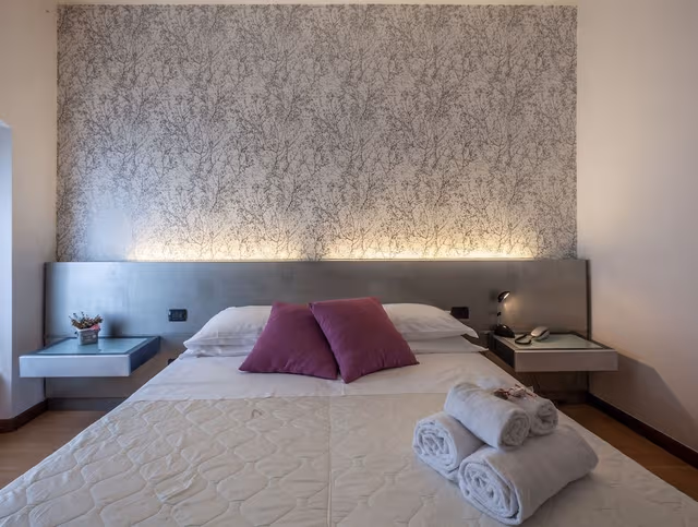 Double Room, 1 Double Bed