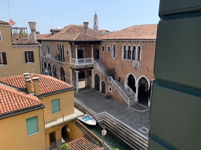 Superior Double Room, Canal View
