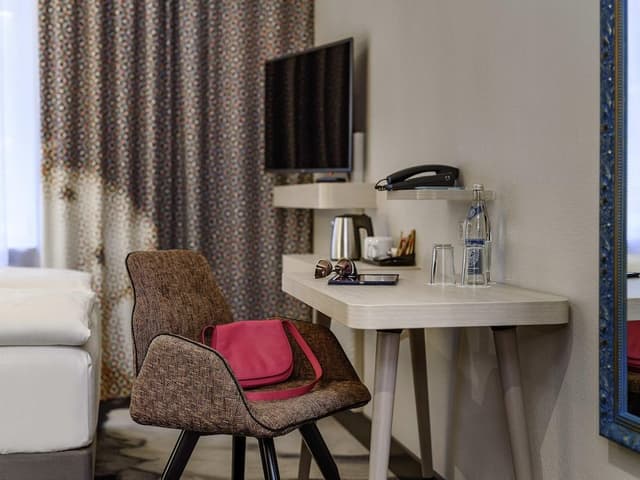 Double Room, 1 Double Bed