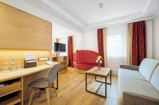 Suite, Garden View