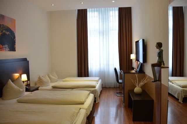Standard Quadruple Room