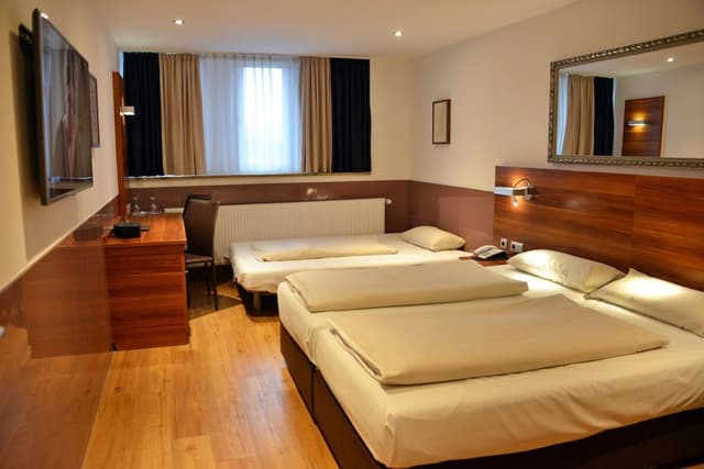Standard Quadruple Room