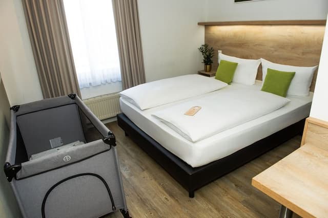 Classic Room, 1 Queen Bed