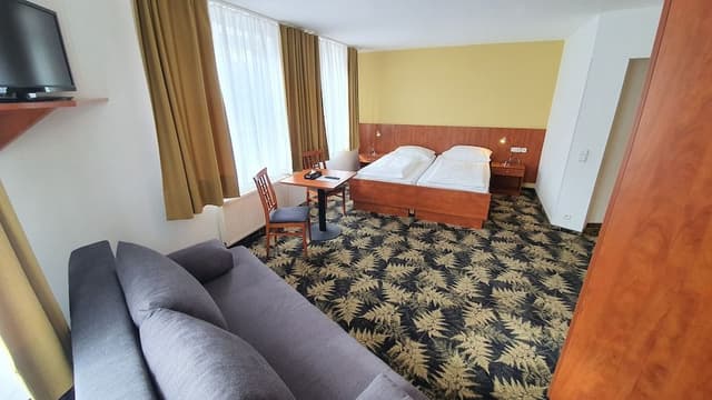Classic Double Room