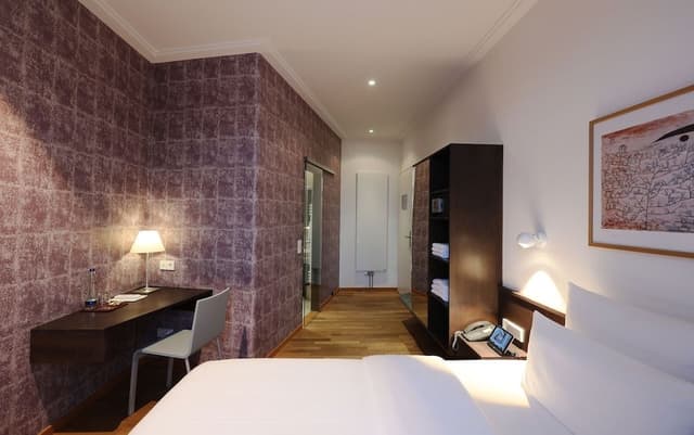 Quiet single room