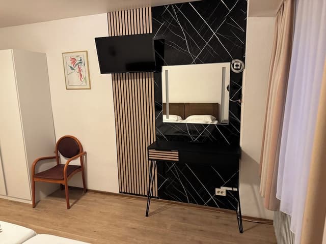 Triple Room, City View