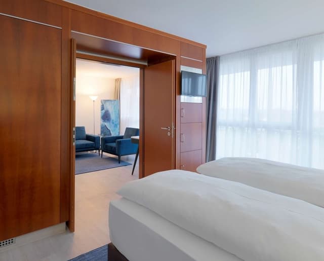 Suite, 2 Bedrooms (main building)