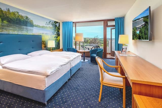 Classic Room, 1 Bedroom, Balcony, Valley View