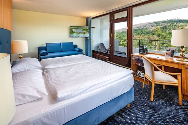 Comfort Room, 1 Bedroom, Mountain View, Corner