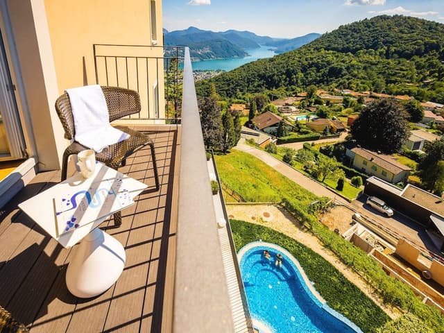 Deluxe Studio Suite, Jetted Tub