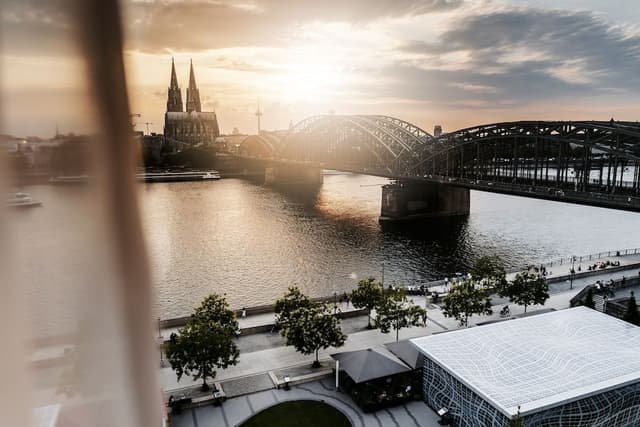 Suite, River View