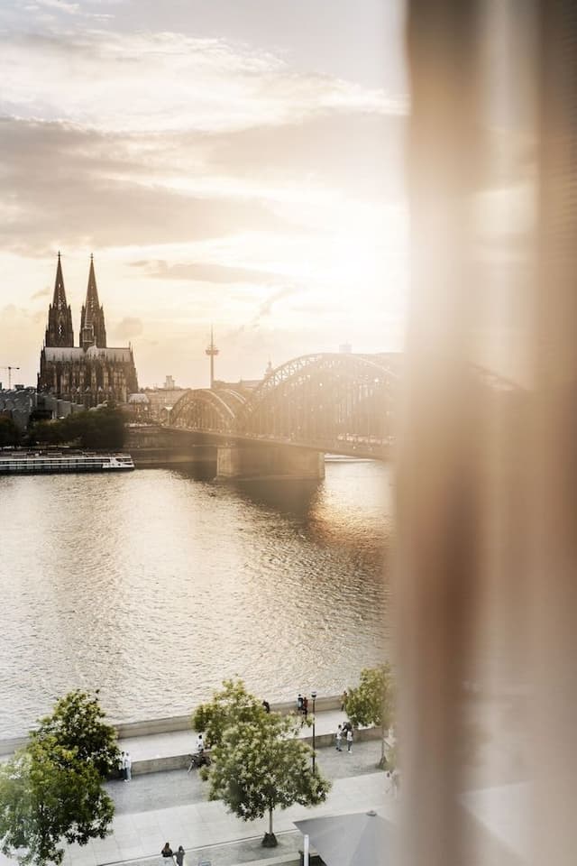 Suite, River View