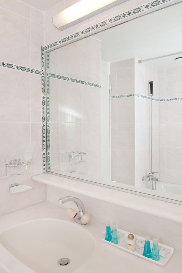 Classic Double Room, Balcony, Lake View