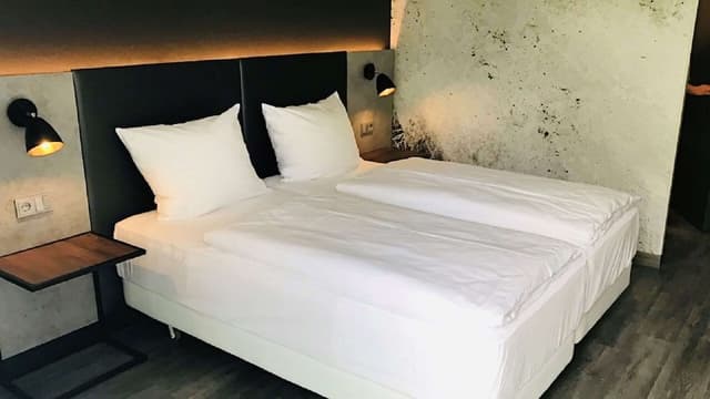 Double Room (Feelgood)