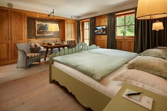 Postillion Room