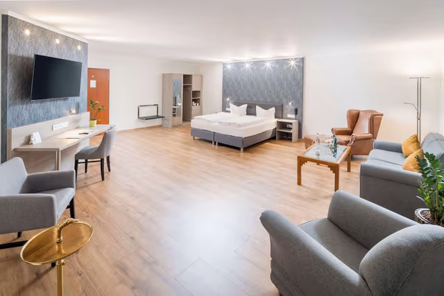 Deluxe Room, 1 Double Bed (Cozy Sitting Corner)
