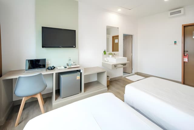 Standard Twin Room