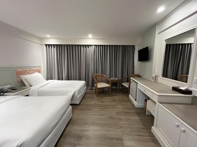 Deluxe Twin Room