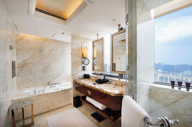 Suite, 1 Bedroom, City View
