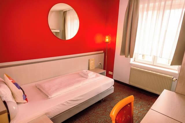 Classic Single Room