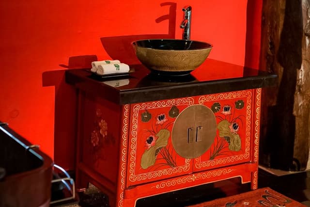 Two-bedroom Tibetan Lodge