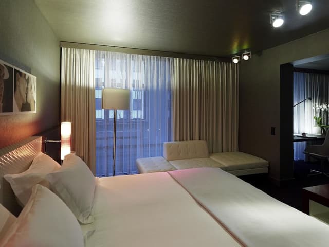 Magnificent apartment - king size bed - impressive suite with balcony