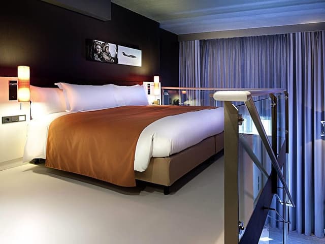 Suite, 1 King Bed (Prestige)