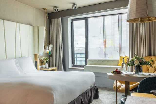 Luxury Room