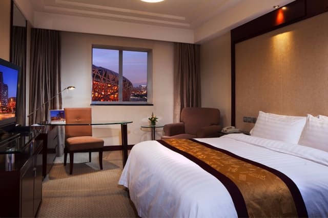 Superior Room, 1 King Bed