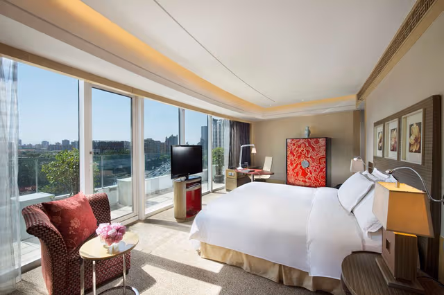 EXECUTIVE JUNIOR SUITE