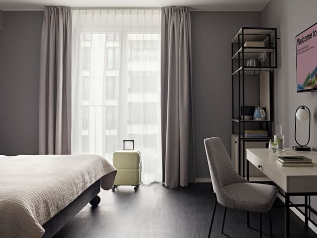 Large Room - Accessible