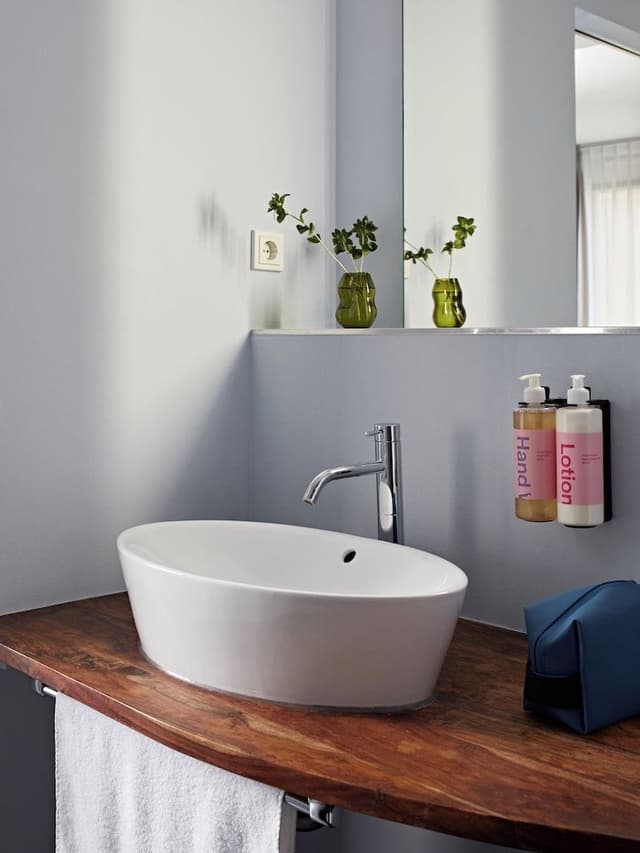 Medium Studio with Kitchenette