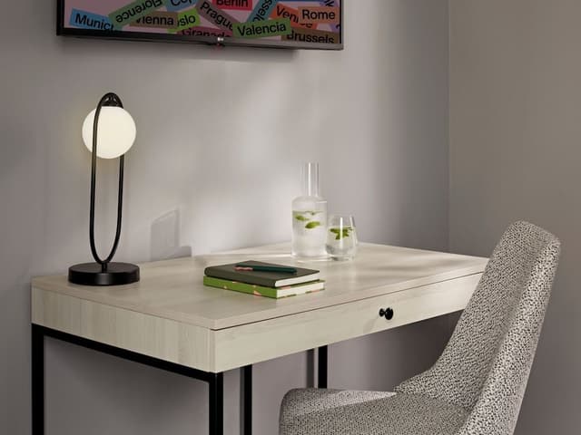 Large Room - Accessible