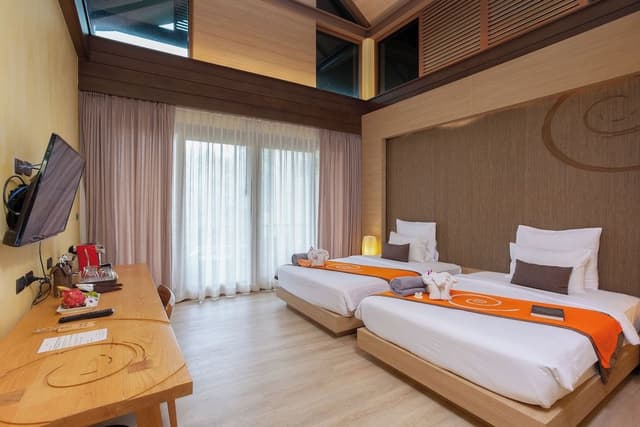 Deluxe Room, Balcony