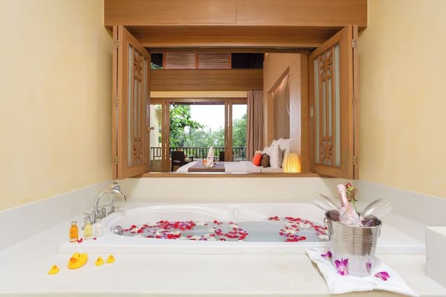 Deluxe Room, Balcony