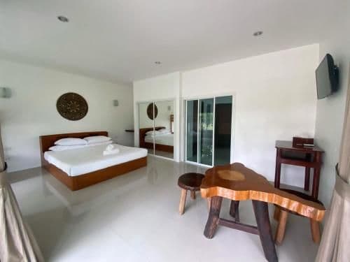 Garden View Apartment