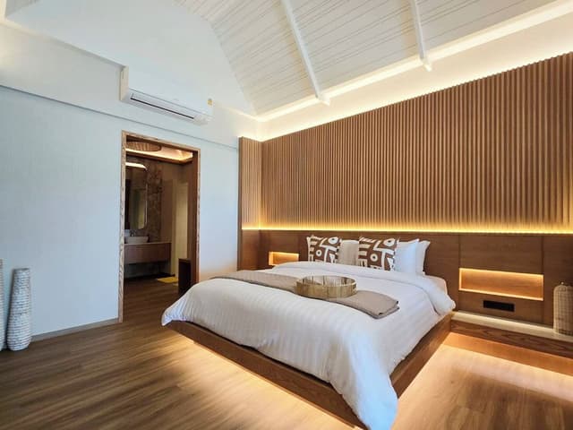 Family Beachfront Pool Villa
