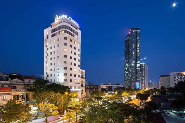Deluxe Room, City View