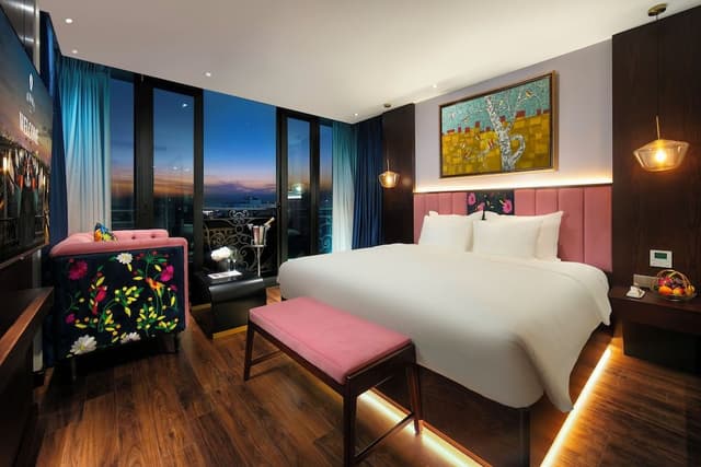 Premium Suite With Balcony