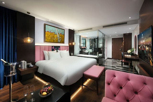 Premium Suite With Balcony