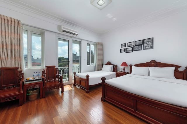 Family Suite, Balcony, City View