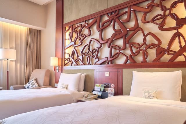 Superior Room 2 Twin Beds