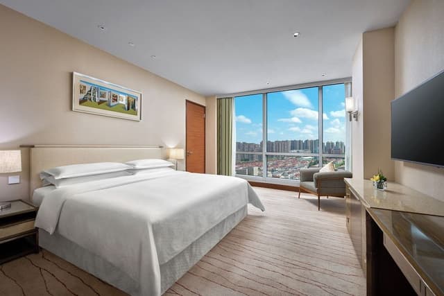 Suite, 1 Bedroom, City View, Corner