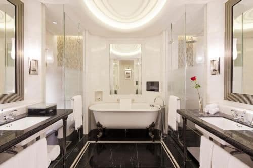 Signature Riverview Suite