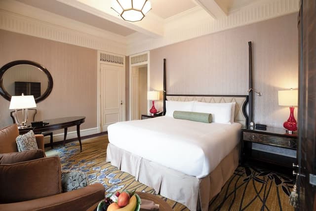 Deluxe Room, 1 King Bed, Non Smoking