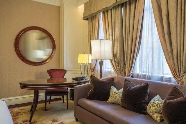Deluxe Room, 1 King Bed, Non Smoking
